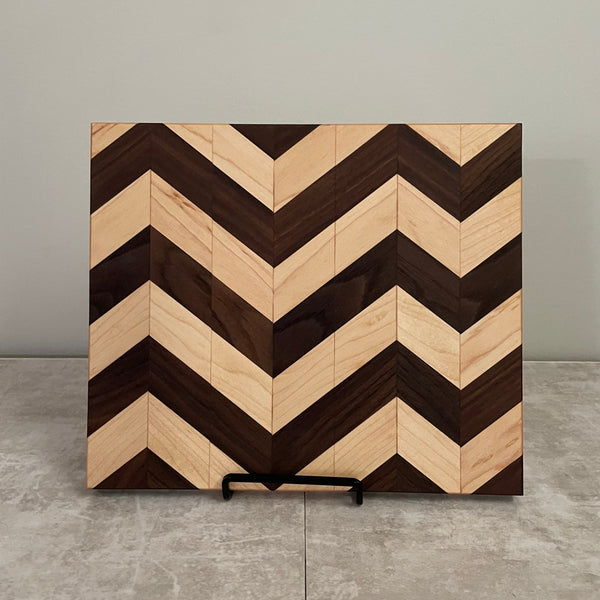 Chevron Stripe Cutting Boarrd